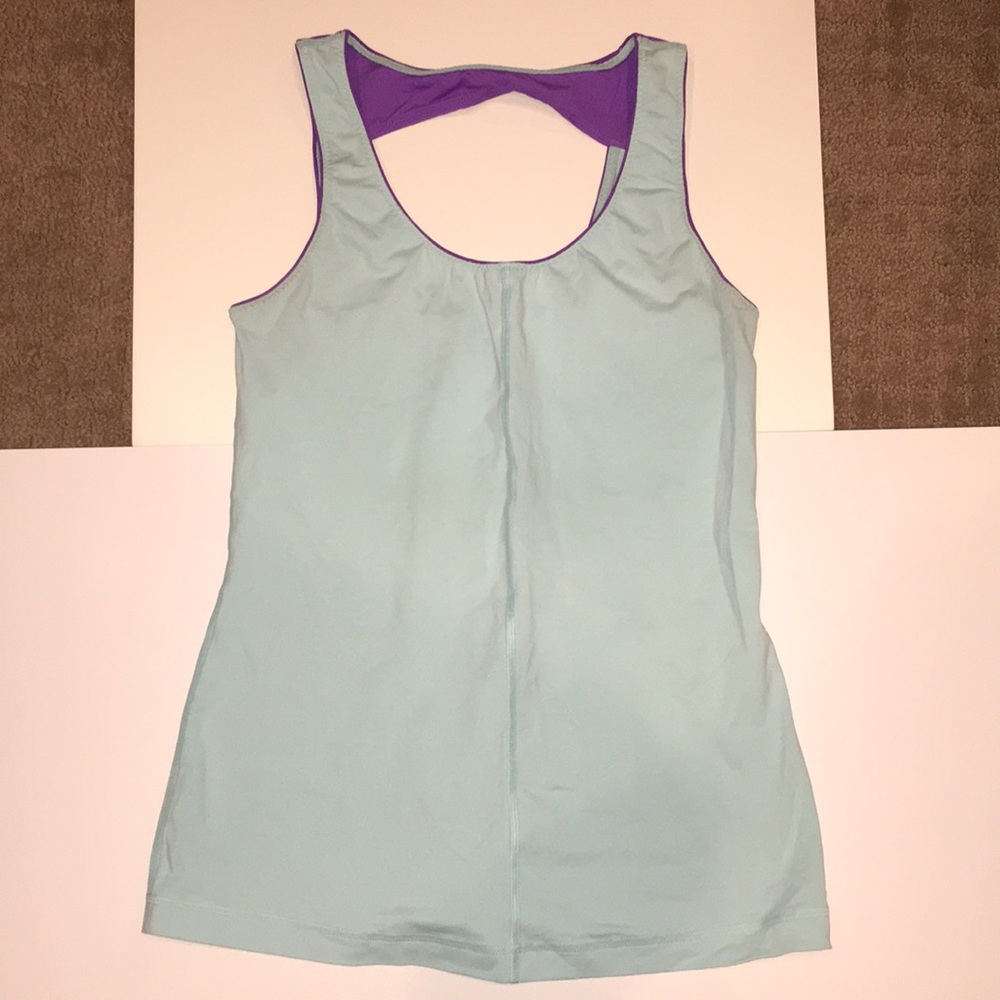 Lululemon workout top